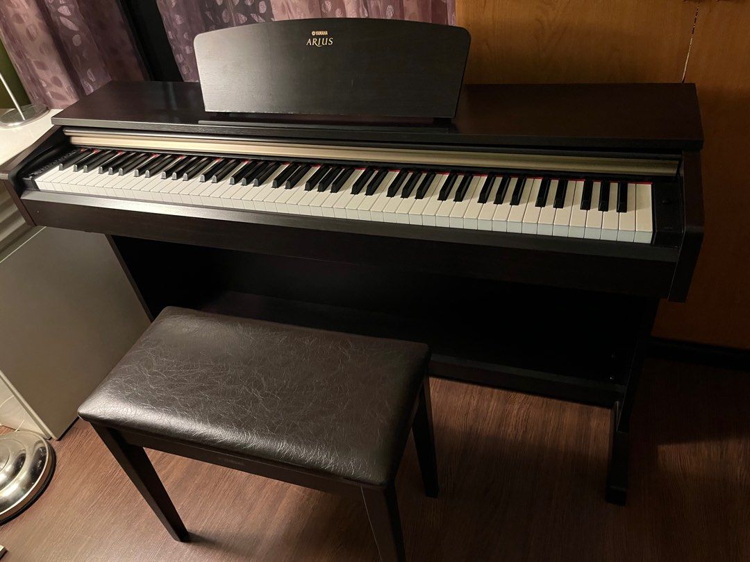 Yamaha Ydp161 Digital Piano better than P125, Hobbies & Toys, Music