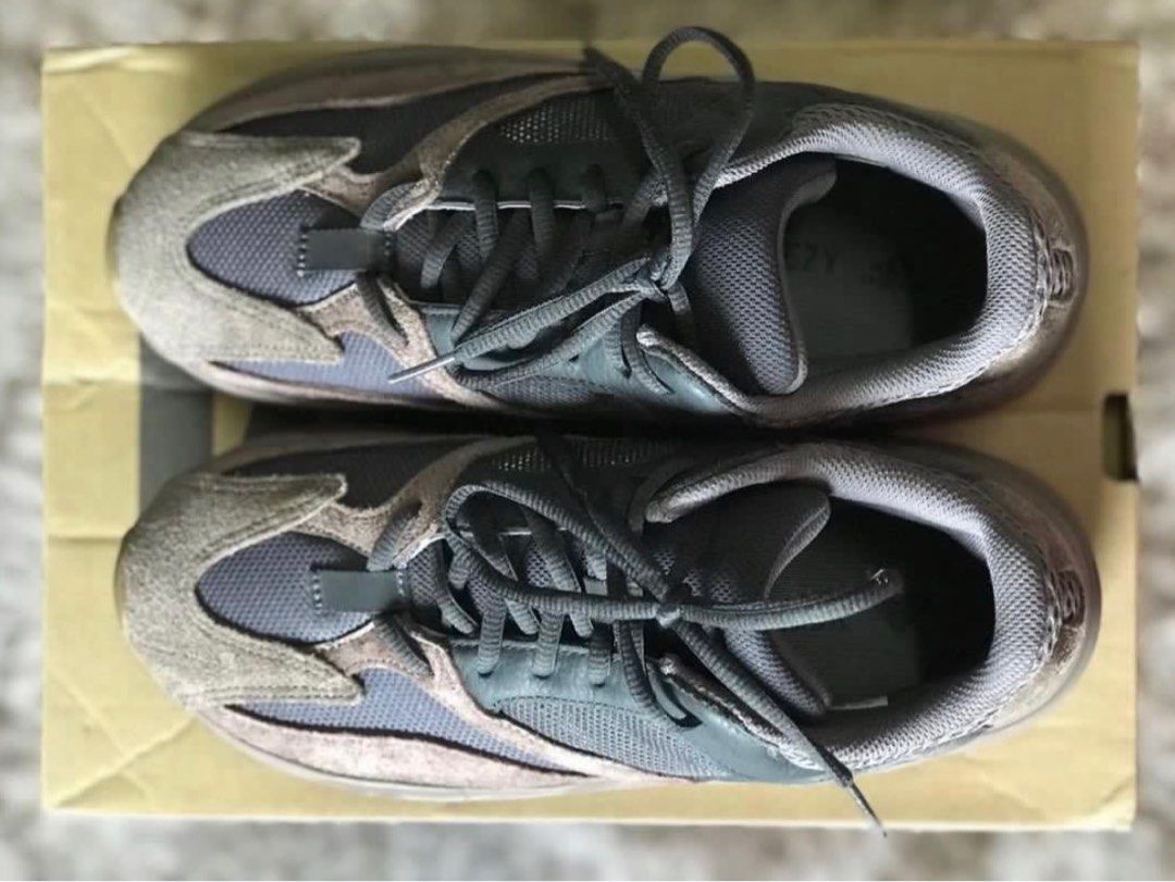 Yeezy 700 mauve lace swap on sale