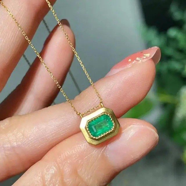 Real emerald pendant on sale