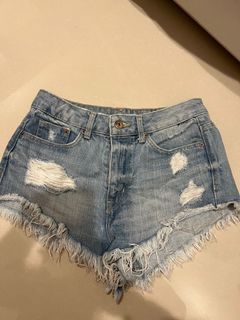 牛仔短褲