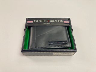 男裝銀包 Tommy Wallet (display) 特價