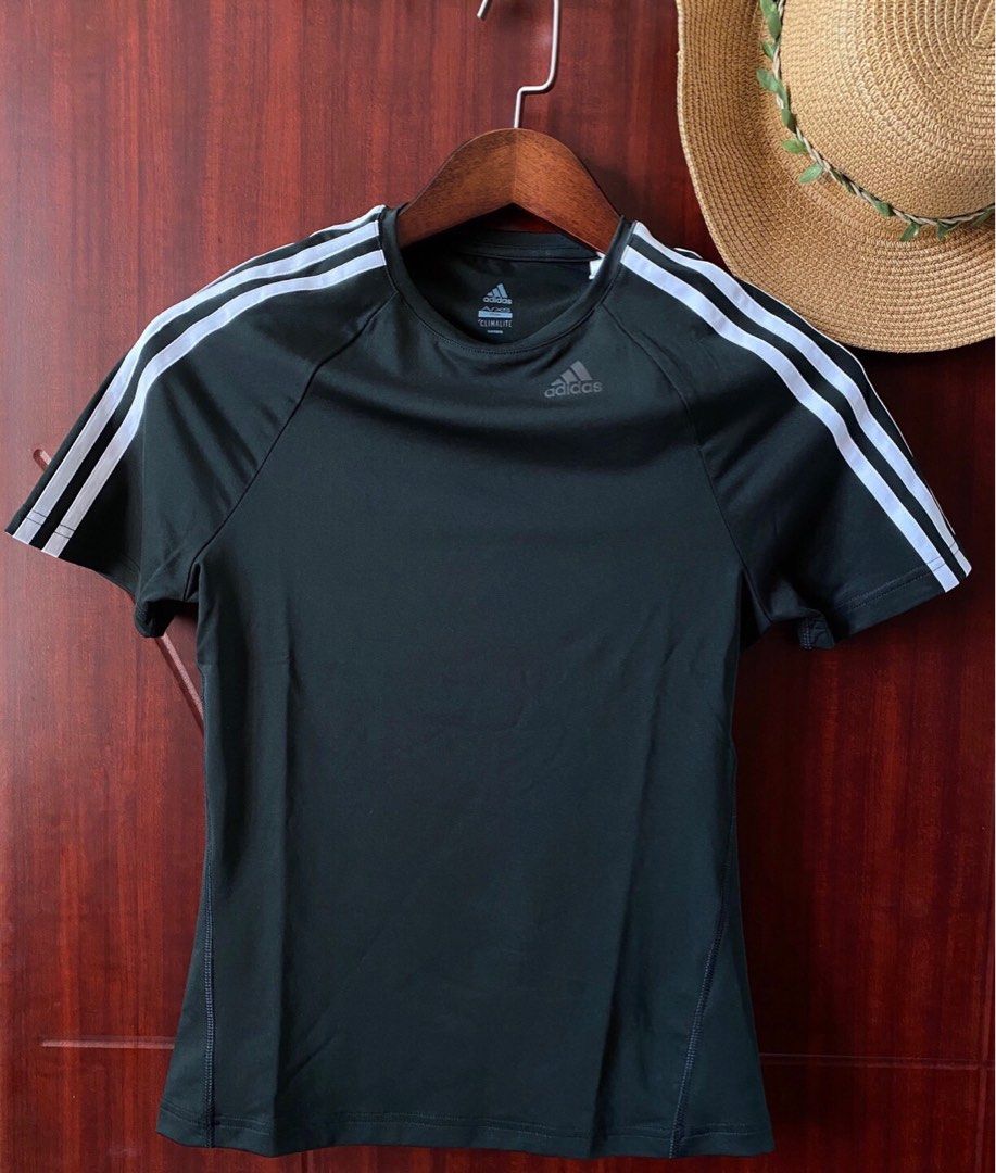 Adidas t sale shirt outfit