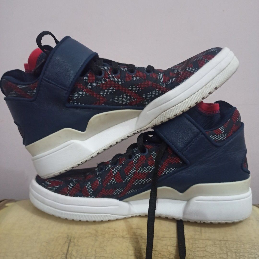Adidas veritas hotsell x graphic