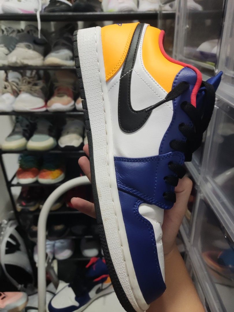Air Jordan 1 low Knicks, Men's Fashion, Footwear, Sneakers on Carousell