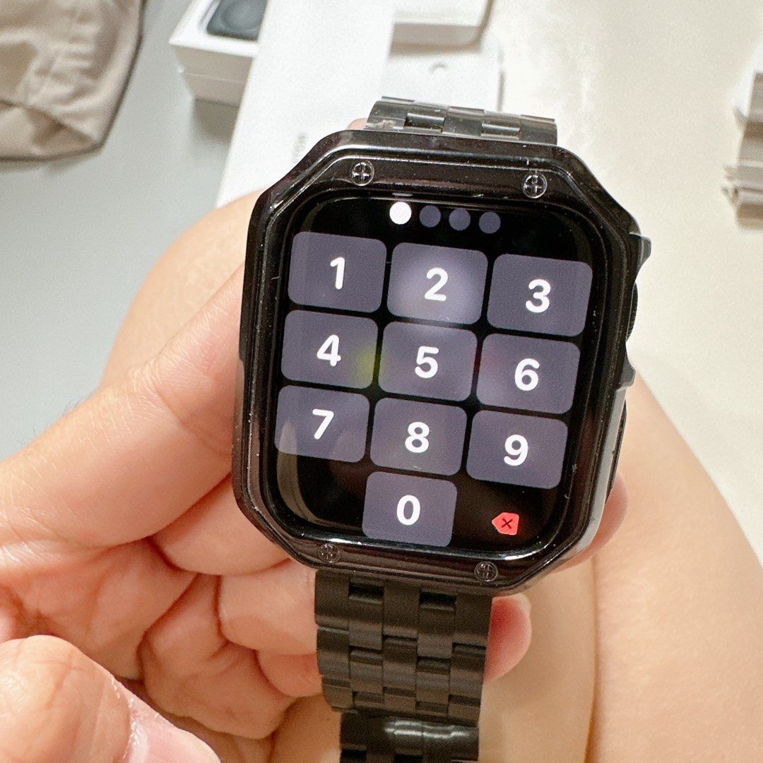 Apple Watch Series 7 (GPS)；45公釐午夜色, 手機及配件, 智慧穿戴裝置