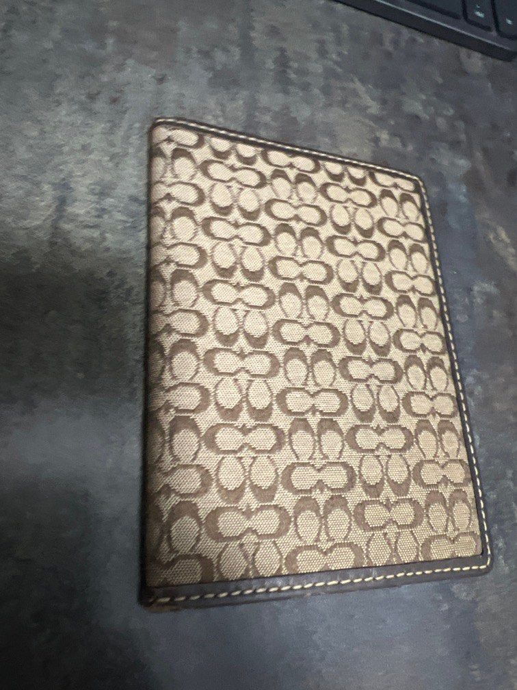 Authentic coach passport holder, Men's Fashion, Watches & Accessories