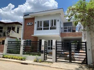Brand New 5 Bedroom House and Lot for sale in Vermont Royale Marcos Highway Antipolo near Malls, Hospitals, Public Transpo,  LRT going Katipunan Eastwood Cubao Area
