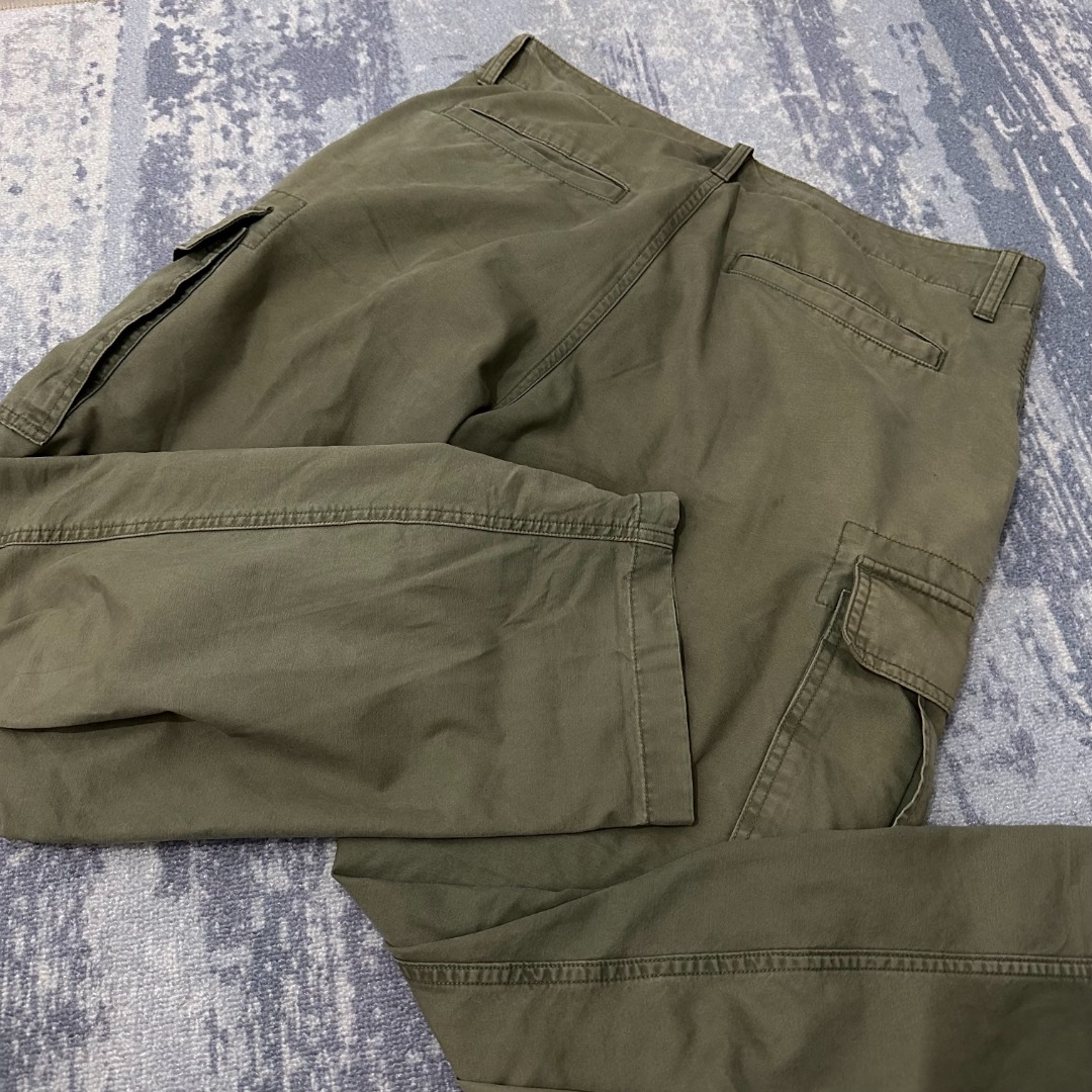 Cargo Pants Vintage Sage Green Uniqlo, Fesyen Pria, Pakaian , Bawahan di Carousell
