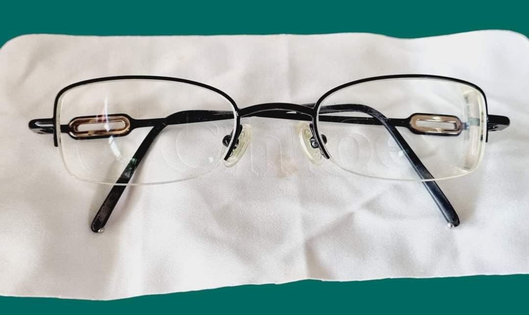 Chloe prescription eyeglasses (Category: Sunglasses & Eyewear) located in Baguio. Submitted by lotus_blossom (Listing ID 1227711093, Image 2). Description: Comes with original case and microfiber cloth.