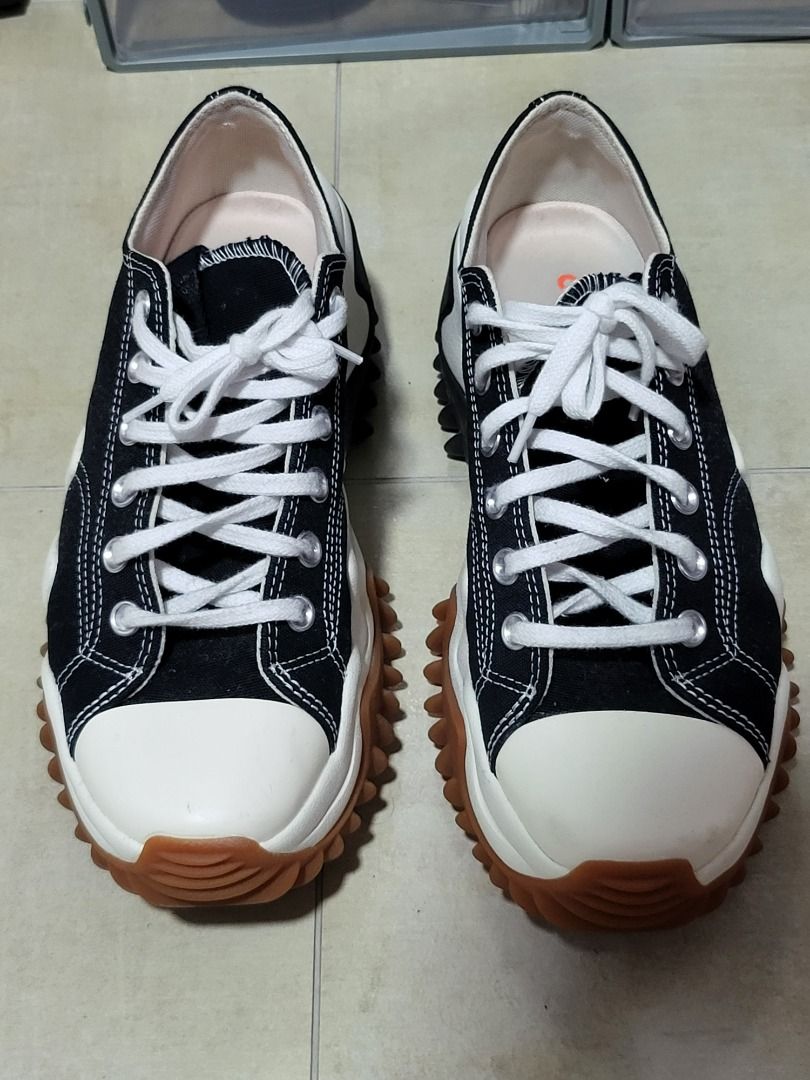 Chunky best sale black converse