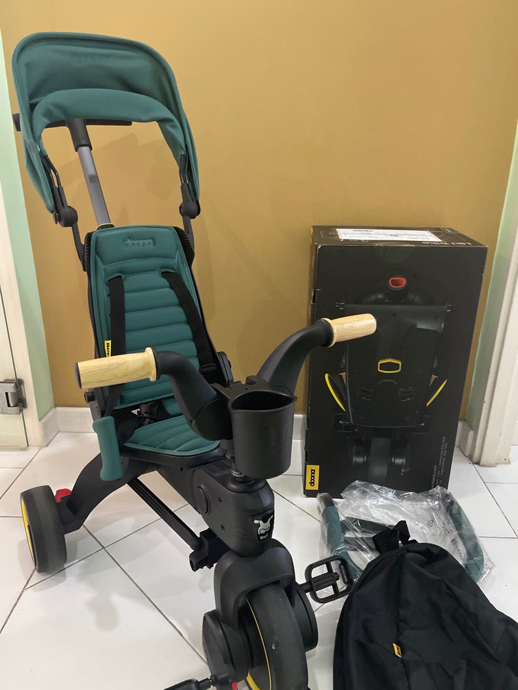 Doona Liki Trike S5 Racing Green Tricycle, Babies & Kids, Going Out ...
