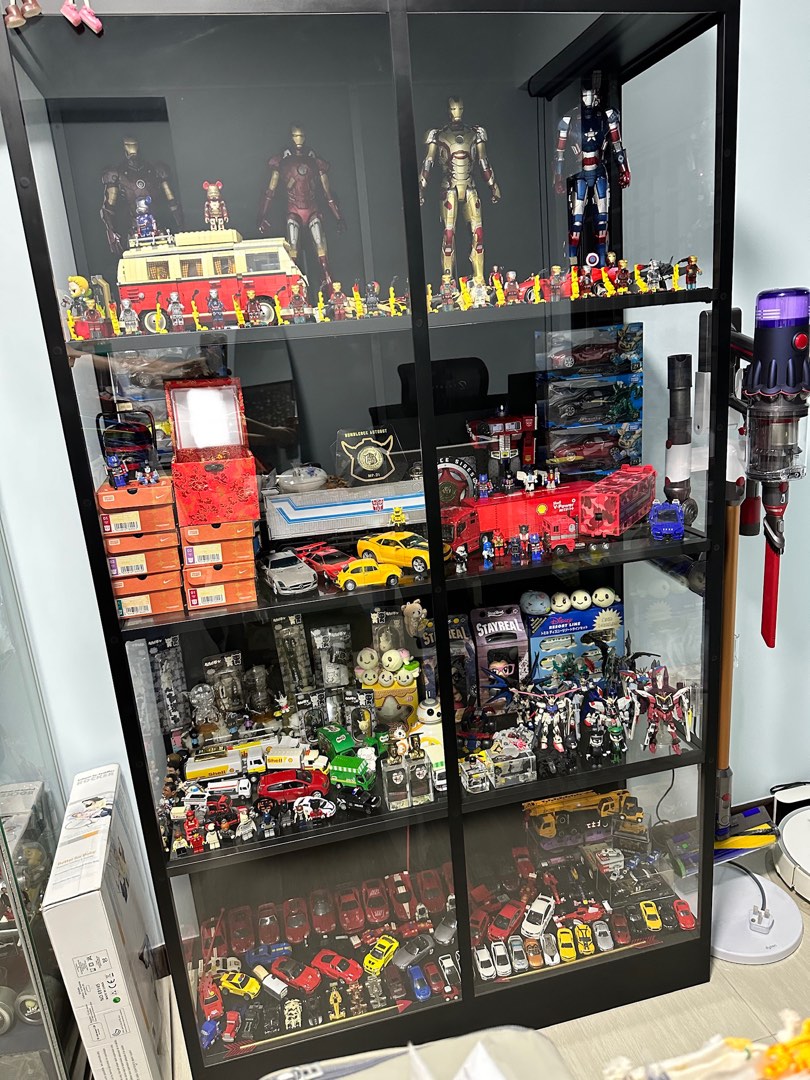 Dust free Display Furniture & Home Living, Furniture, Shelves