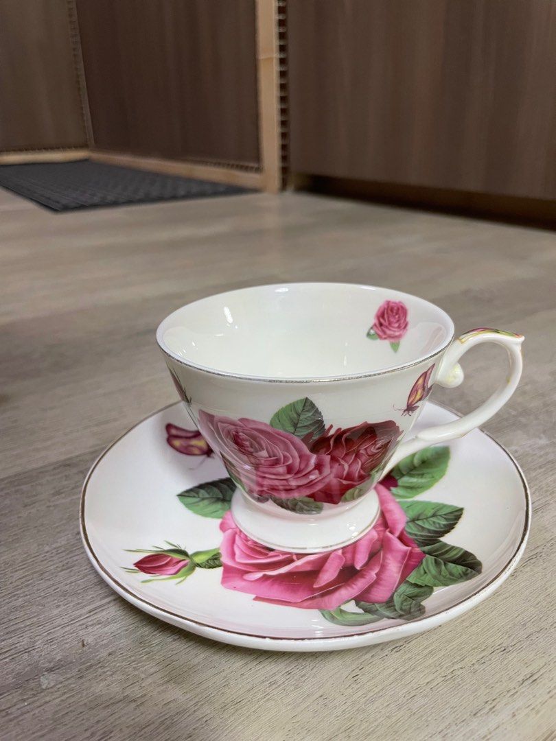 English Roses Tea Set with stand, Furniture & Home Living, Kitchenware