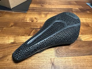（分類：）位於 。 由 sumiak 提交（商品編號 1227674504，圖片 1）。簡介： 。