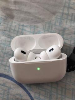 For sale apple airpods pro 1st gen.