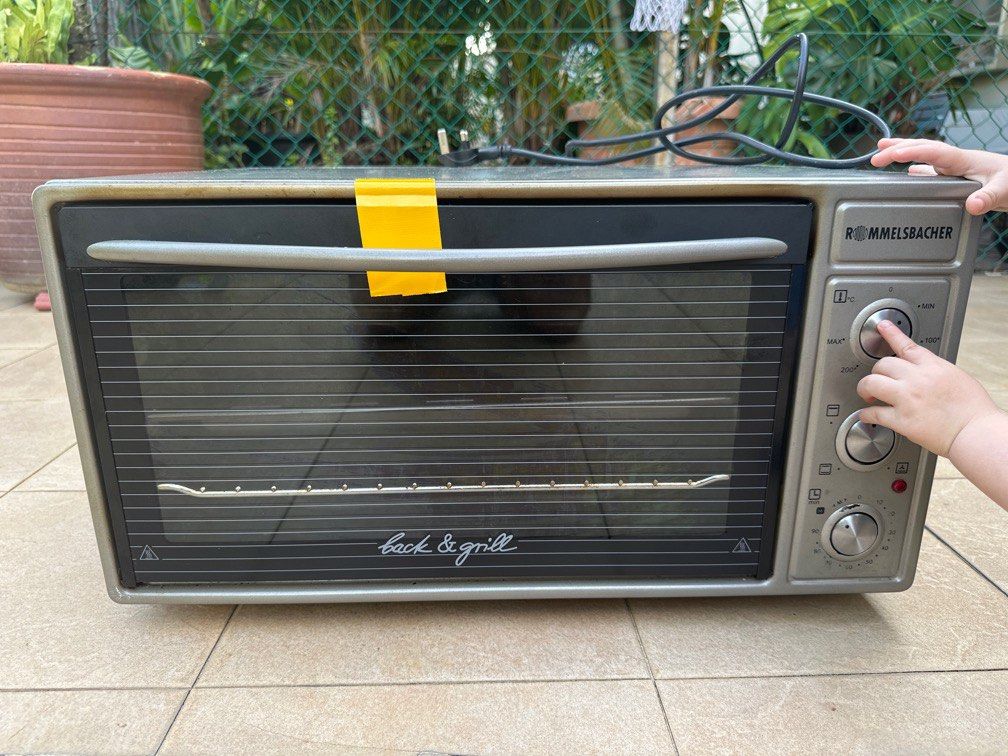 Free table top Oven, TV & Home Appliances, Kitchen Appliances, Ovens