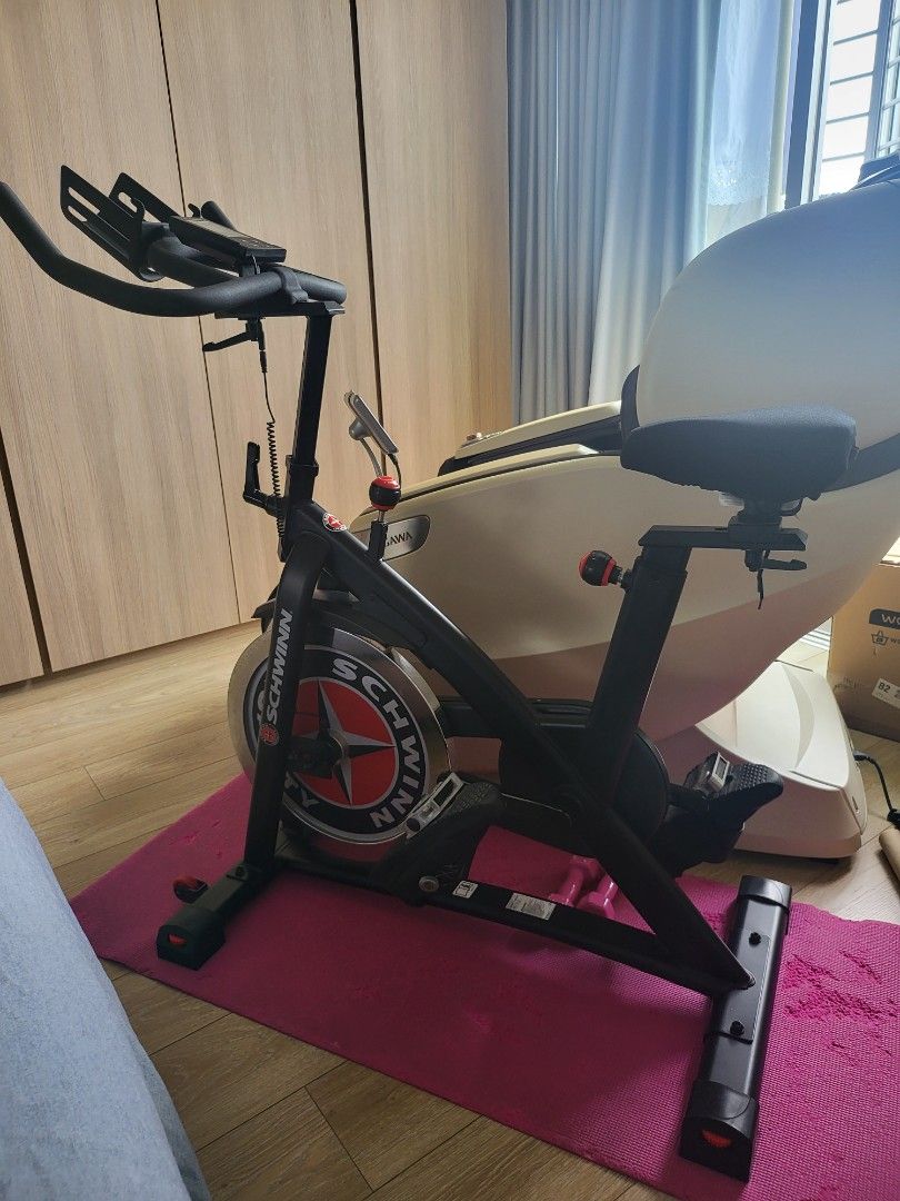 FreeDelivery SCHWINN IC7 INDOOR SPIN BIKE with Spin Shoes