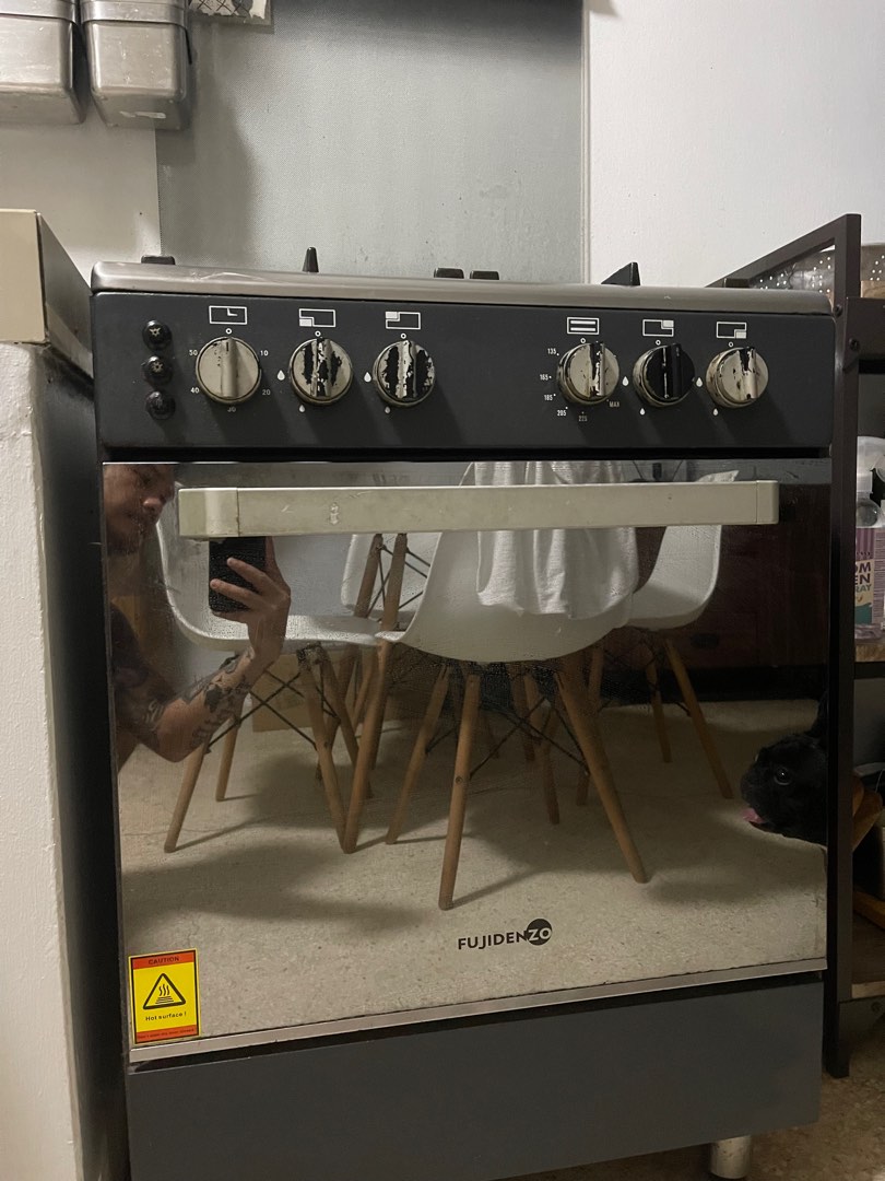 Fujidenzo 4 Burners stove and Oven (RUSH), TV & Home Appliances