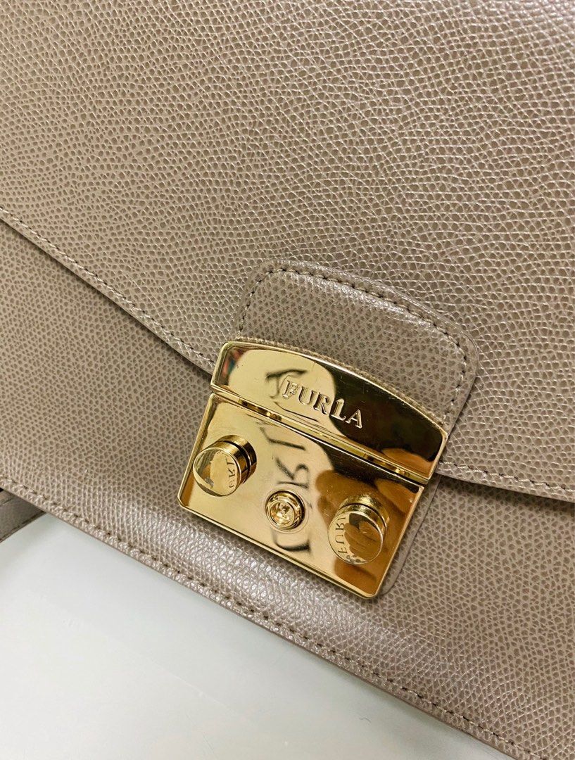 Furla metropolis shoulder sabbia online