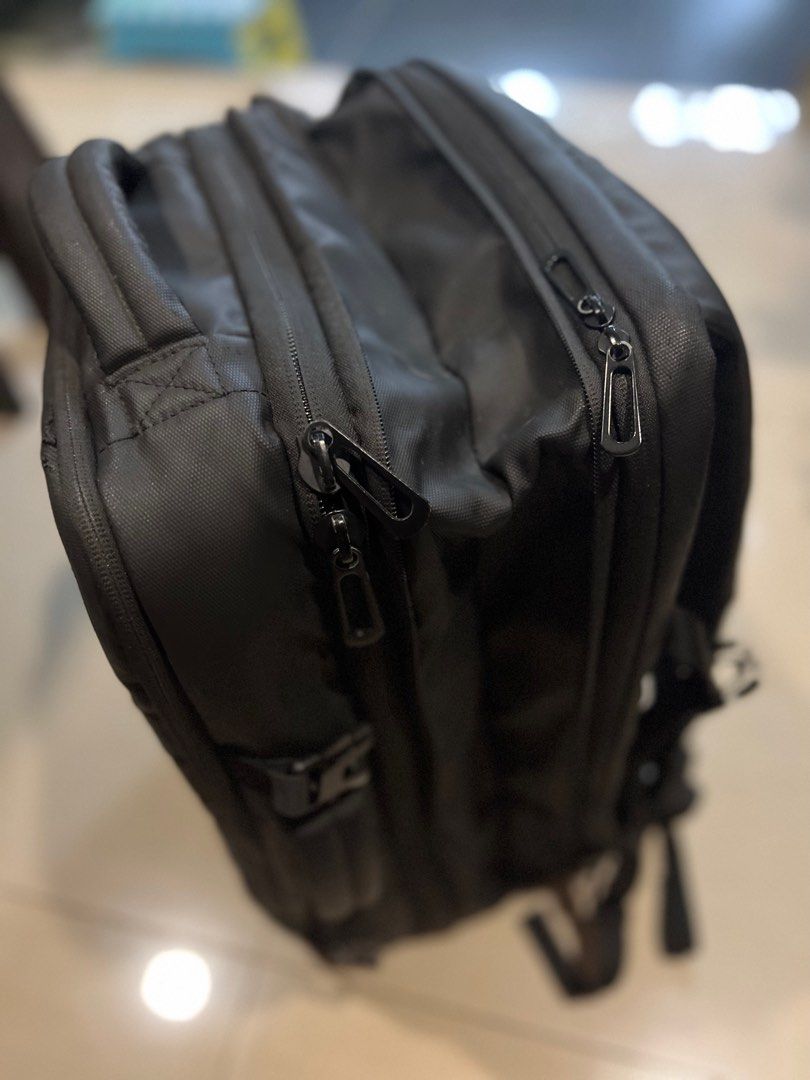 Future Lab backpack (Category: Backpacks) located in Singapore. Submitted by ziyter (Listing ID 1227735916, Image 7). Description: Future Lab backpack. Bought in taipei about 3yrs back used with care. last pic shows slight wear and tear. protective layer for laptop. expandable for bigger capacity. A good travelling bag. Interested pls PM Thanks.