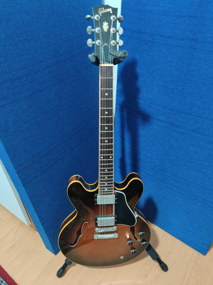 Gibson ES-335 (2004), Hobbies & Toys, Music & Media, Musical