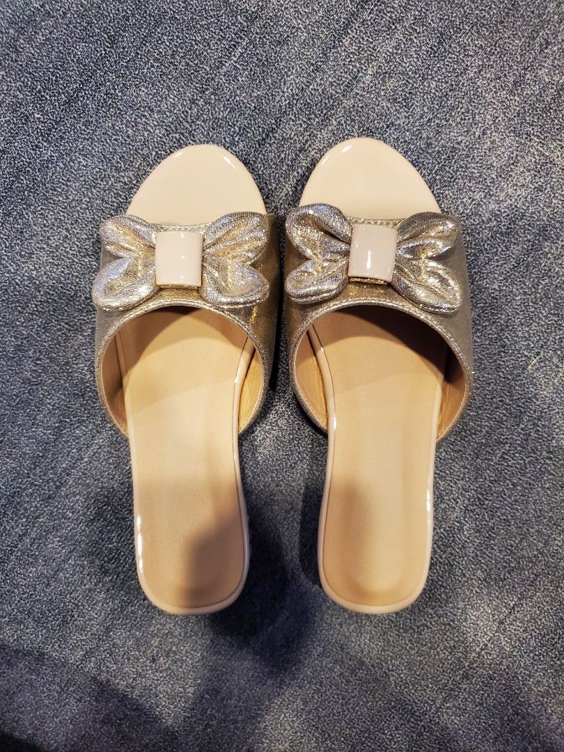 Gold deals shimmer sandals