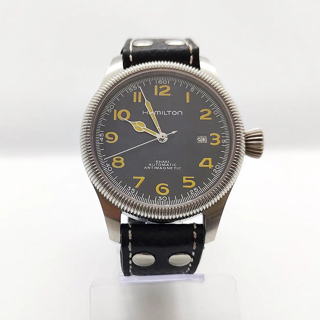 Hamilton Khaki Field (Category: Men's Watches) located in Manila. Submitted by ab.authentic.collection (Listing ID 1227730295, Image 1). Description: Available for Sale Hamilton Khaki Field - Ref. H605150 - Condition is 9.5/10; looks mint - 43mm in diameter - Automatic; Keeps good tome - With free travel leather pouch included - Unit only Price: 37,000.