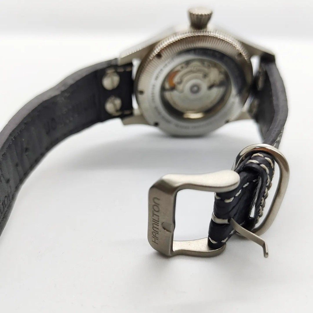 Hamilton Khaki Field (Category: Men's Watches) located in Manila. Submitted by ab.authentic.collection (Listing ID 1227730295, Image 3). Description: Available for Sale Hamilton Khaki Field - Ref. H605150 - Condition is 9.5/10; looks mint - 43mm in diameter - Automatic; Keeps good tome - With free travel leather pouch included - Unit only Price: 37,000.