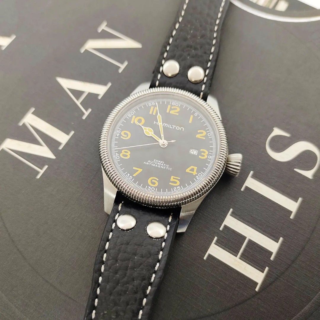Hamilton Khaki Field (Category: Men's Watches) located in Manila. Submitted by ab.authentic.collection (Listing ID 1227730295, Image 2). Description: Available for Sale Hamilton Khaki Field - Ref. H605150 - Condition is 9.5/10; looks mint - 43mm in diameter - Automatic; Keeps good tome - With free travel leather pouch included - Unit only Price: 37,000.