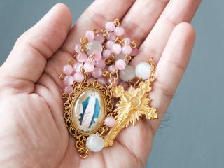 Holy rosary with miraculous medal