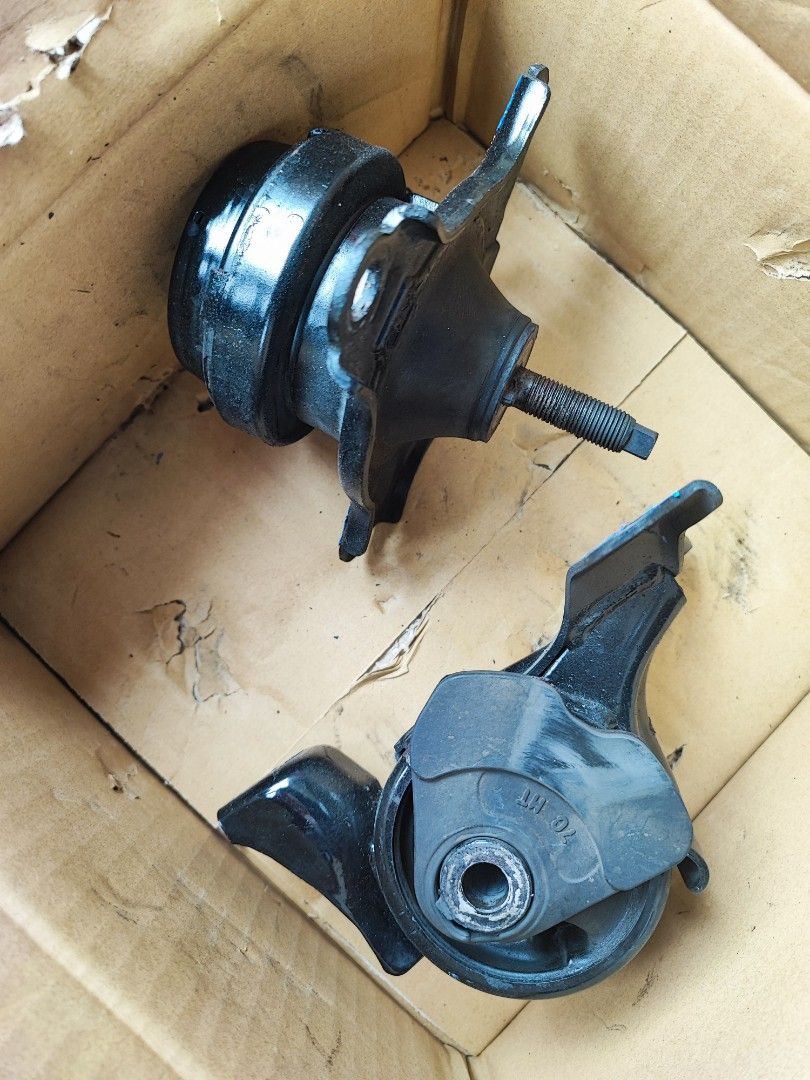 Honda Integra Dc5 engine mounts, Car Accessories, Accessories on Carousell