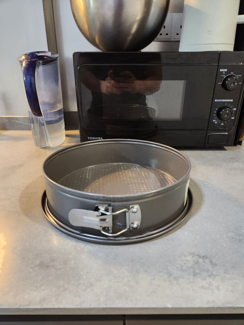 IKEA Hemmabak Springform pan, Furniture & Home Living, Kitchenware