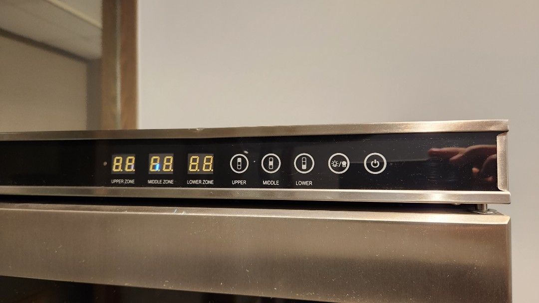 Kadeka Wine Chiller, TV & Home Appliances, Kitchen Appliances, Wine