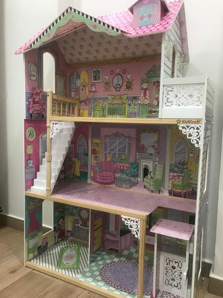 Kidkraft Dollhouse Annabelle wooden dollhouse with elevator, Hobbies