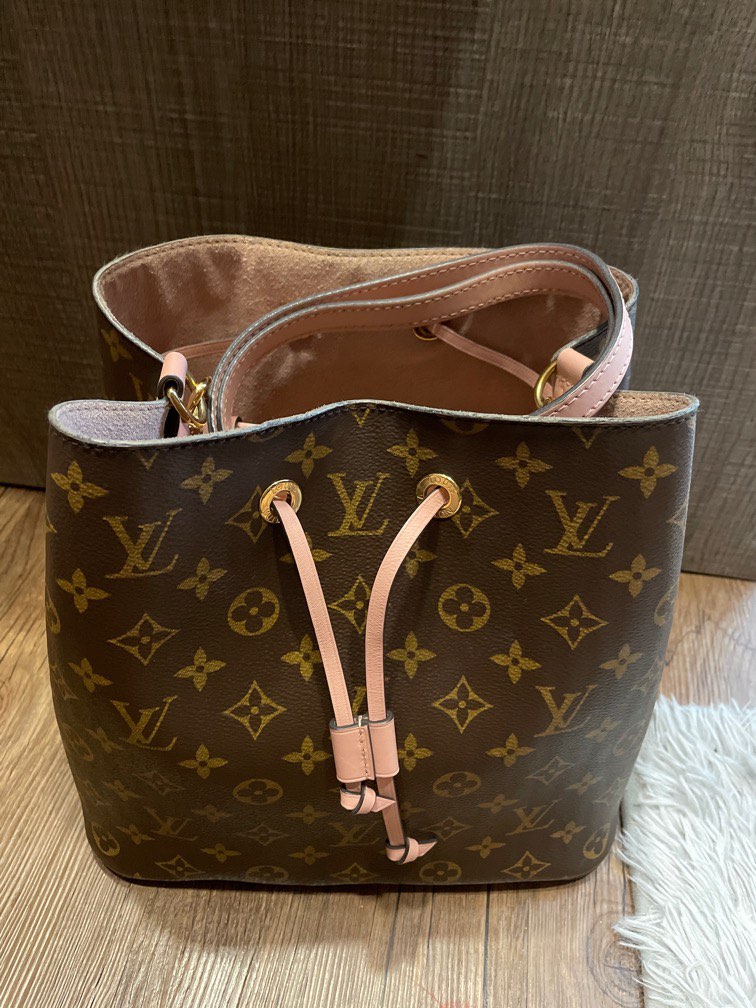 Vuitton bucket hotsell