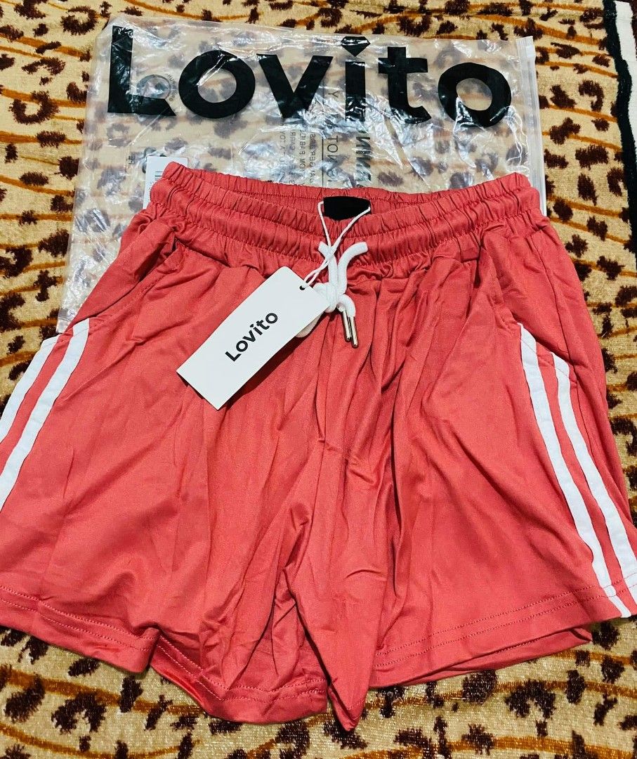 Lovito shorts pale red and pink on Carousell