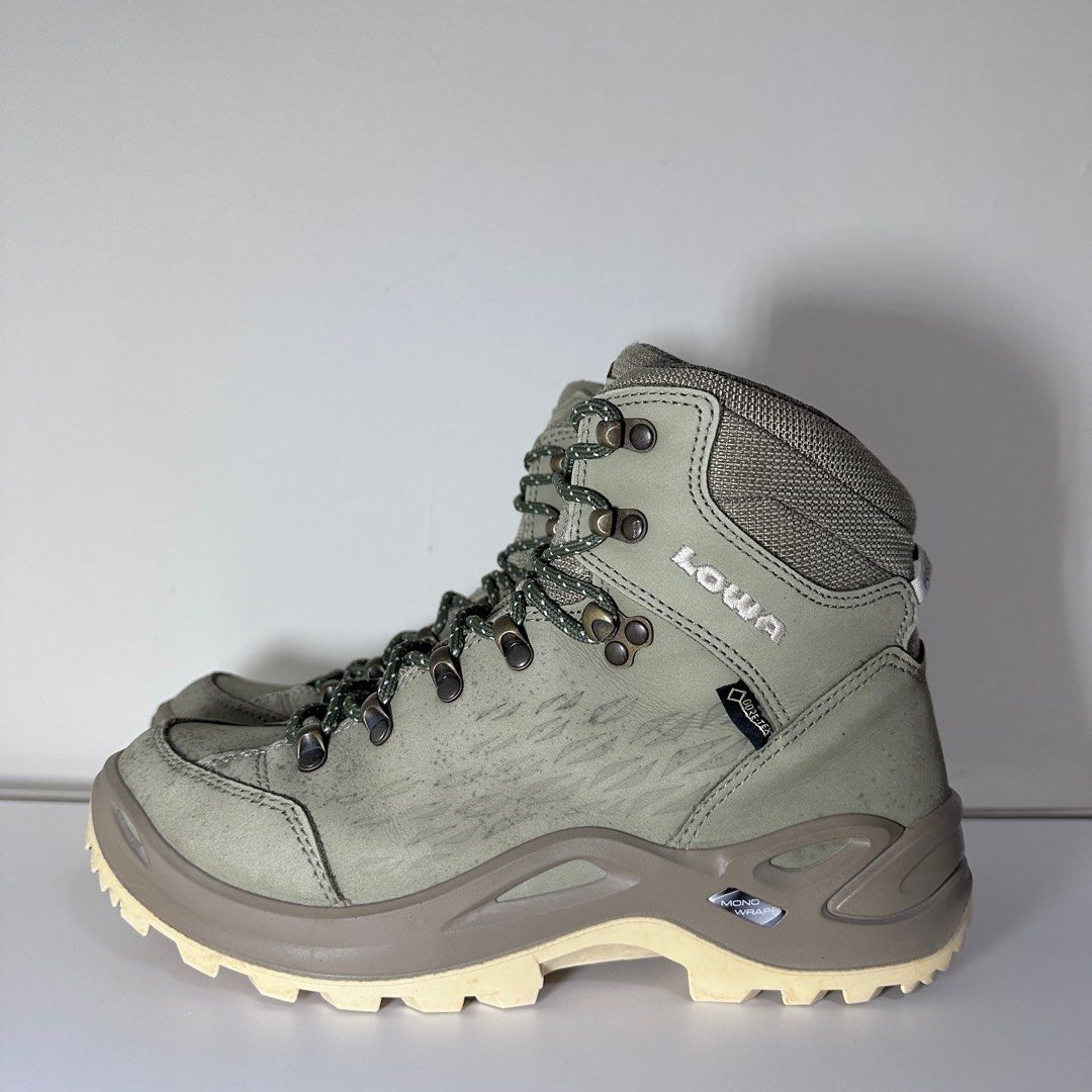 LOWA Renagade 登山靴革 24.5-
