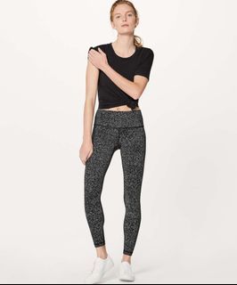 Lululemon (6) Wunder Under Hi-Rise Tight (Full-On Luxtreme 
Soundwave White Black