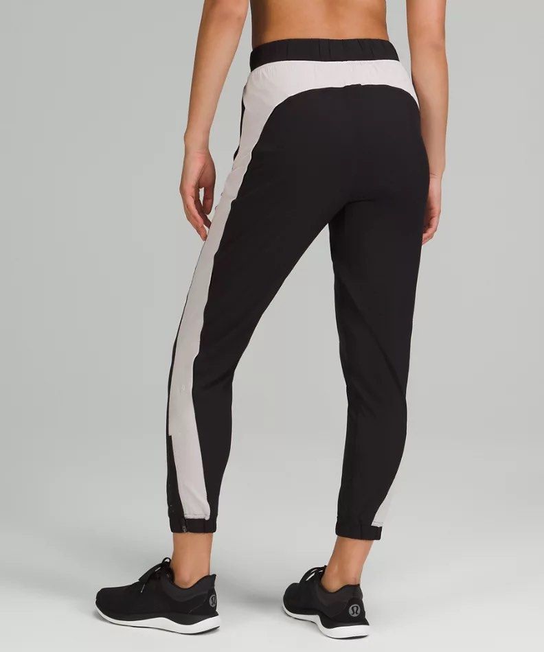 Lululemon adapted state perforated high rise jogger XS, Women's