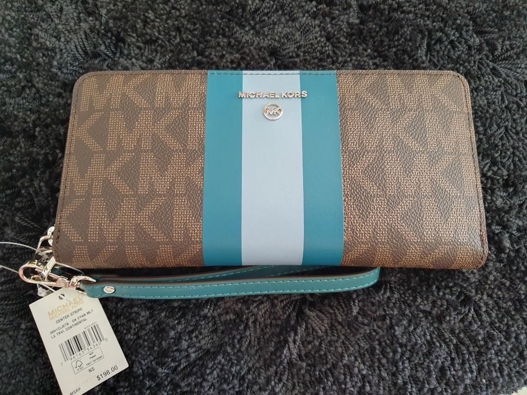 Michael kors sale center stripe wristlet
