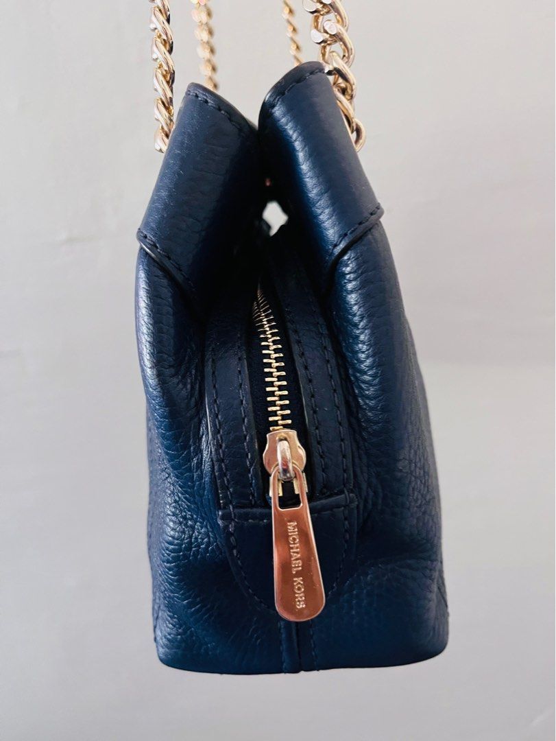 MK CHAIN MESSENGER BAG, Luxury, Bags & Wallets on Carousell