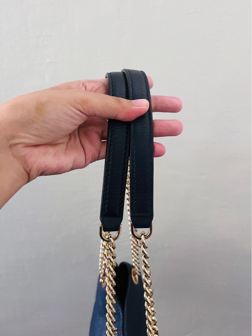 MK CHAIN MESSENGER BAG, Luxury, Bags & Wallets on Carousell