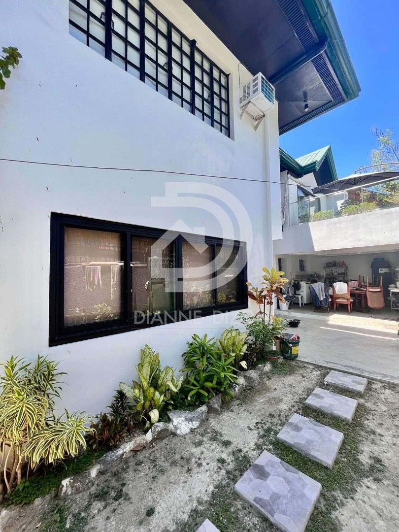 Modern Minimalist House for Sale in Village East, Cainta, Rizal