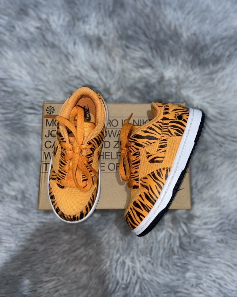 nike dunk space tiger
