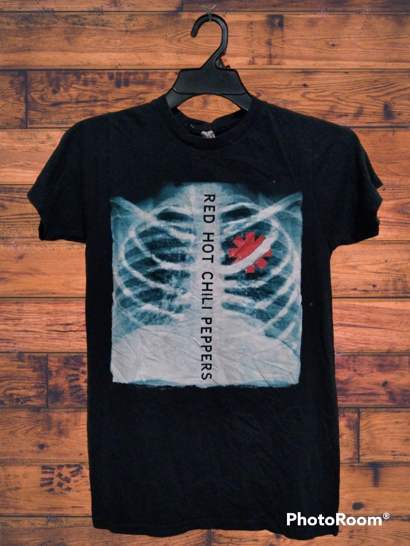 Red hot chilli peppers band, Men's Fashion, Tops & Sets, Tshirts & Polo
