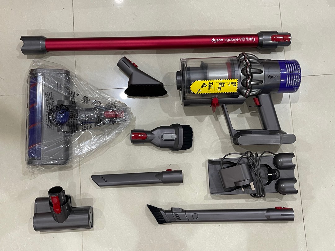 Refurb Dyson V10 Fluffy vacuum cleaner, TV & Home Appliances, Vacuum