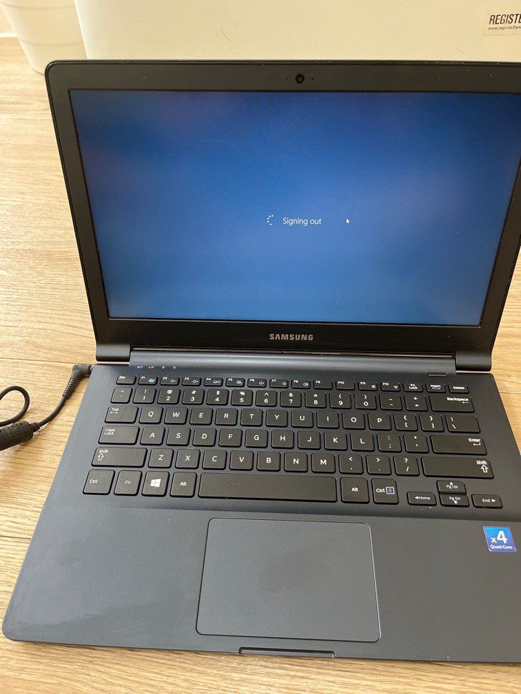 Samsung Notebook 905s 905S3G 手提電腦 電腦連原裝插頭 quad core 叉電 插頭, 電腦＆科技, 手提電腦