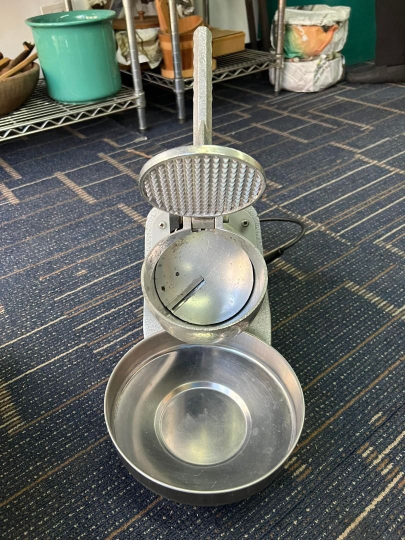 Smash Ice Device, Furniture & Home Living, Kitchenware & Tableware ...