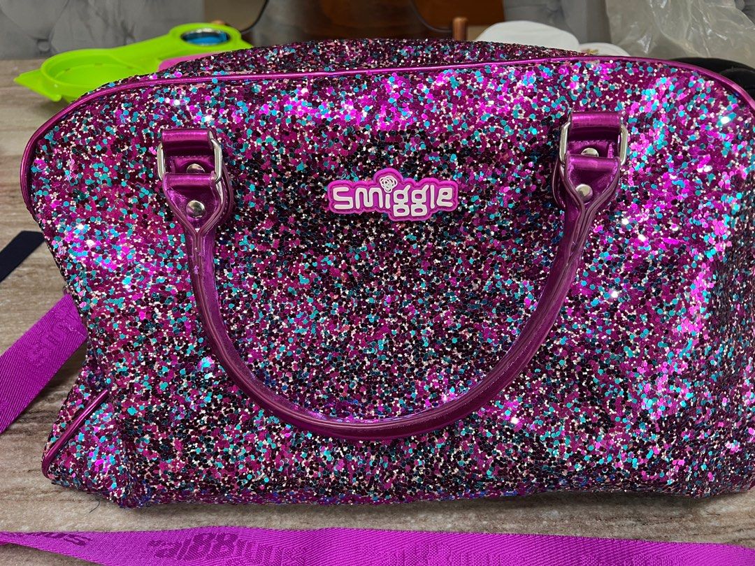 Smiggle shimmer weekender bag clearance