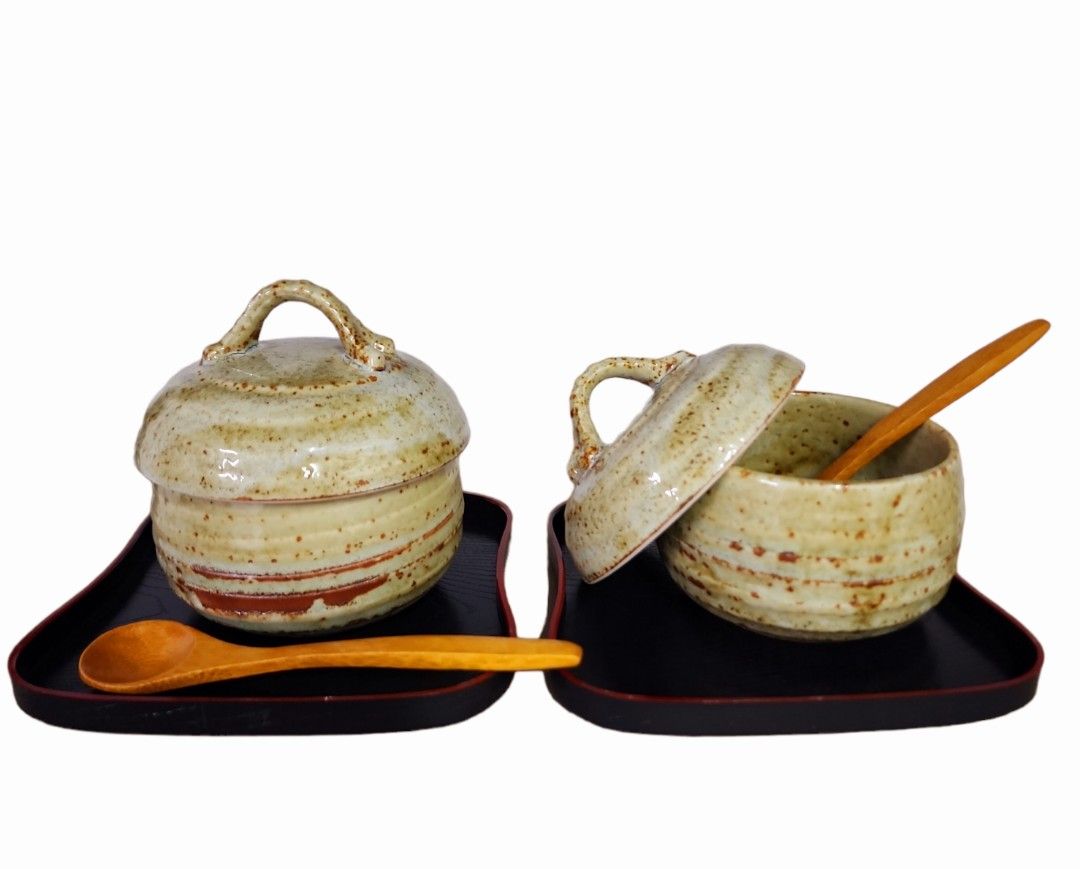 Stoneware Soup bowl with lid and tray on Carousell